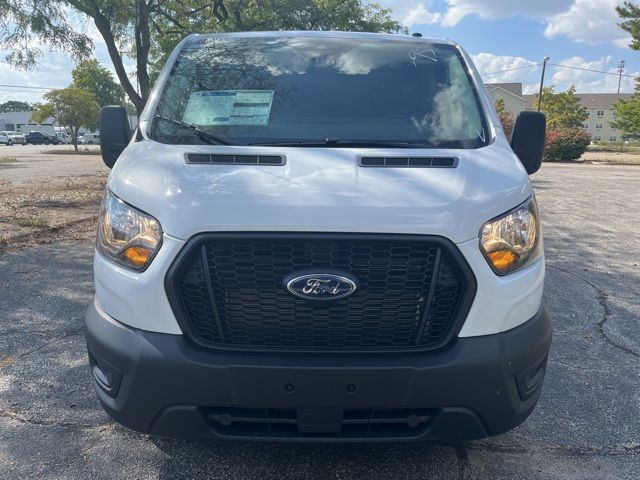 2025 Ford Transit Base