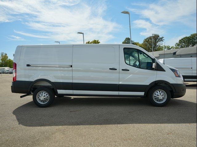 2025 Ford Transit Base