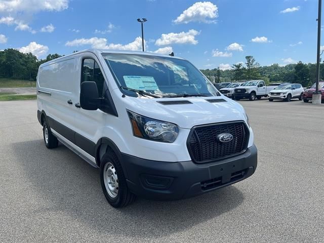 2025 Ford Transit Base