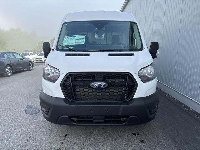 2025 Ford Transit Base