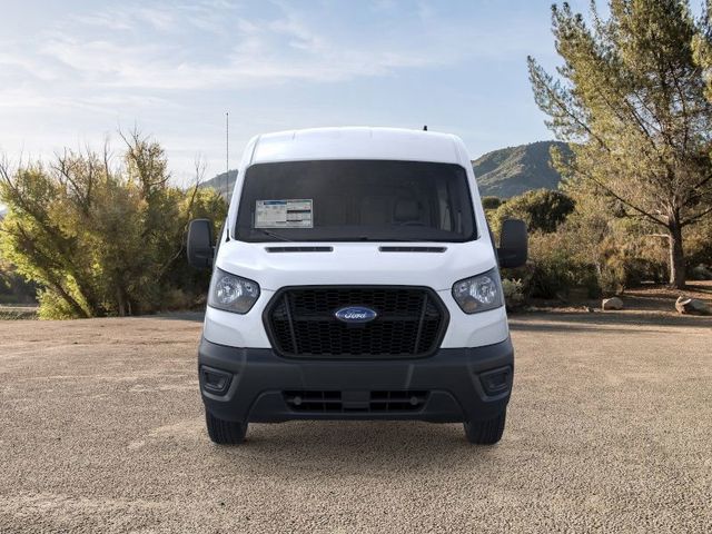 2025 Ford Transit Base