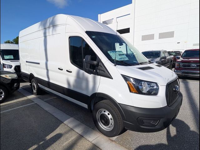 2025 Ford Transit Base