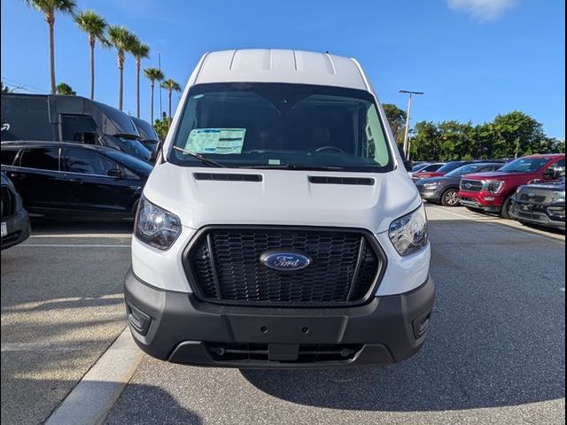 2025 Ford Transit Base
