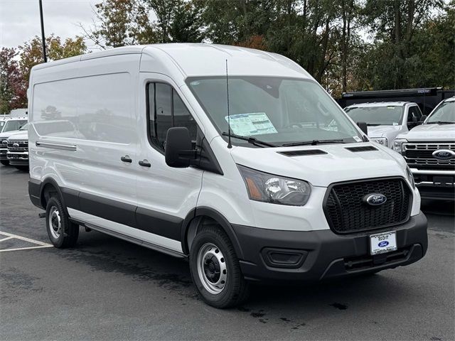 2025 Ford Transit Base
