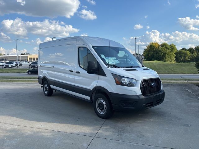 2025 Ford Transit Base