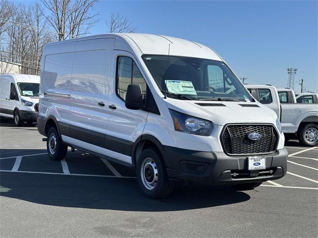 2025 Ford Transit Base