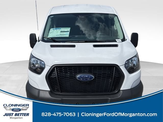 2025 Ford Transit Base