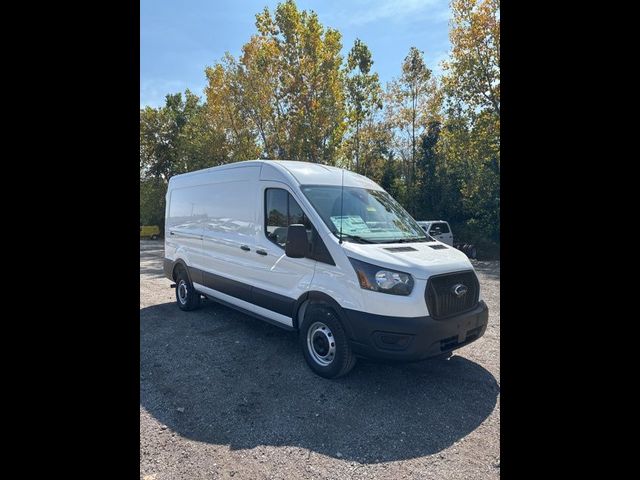 2025 Ford Transit Base