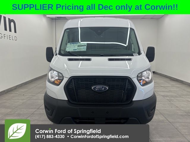 2025 Ford Transit Base