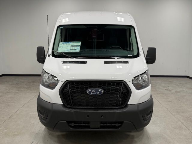 2025 Ford Transit Base