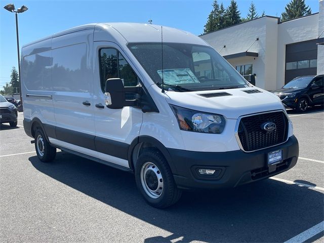 2025 Ford Transit Base
