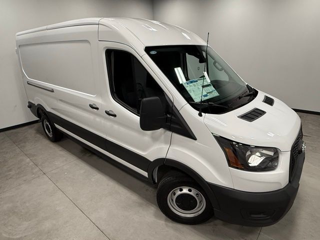 2025 Ford Transit Base
