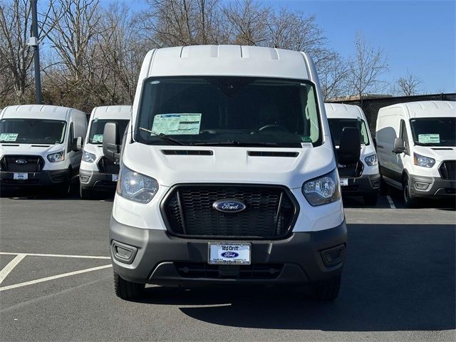 2025 Ford Transit Base
