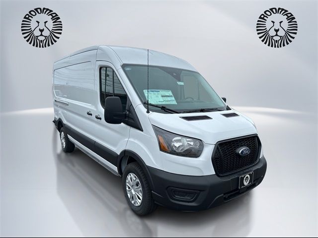 2025 Ford Transit Base