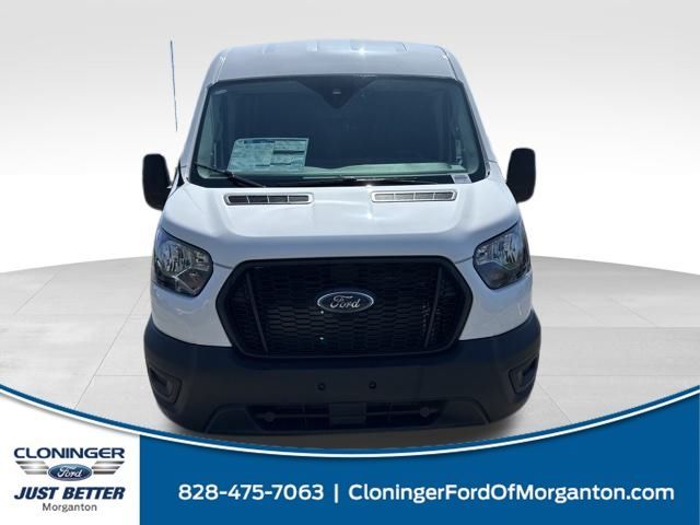 2025 Ford Transit Base