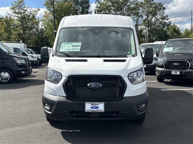 2025 Ford Transit Base