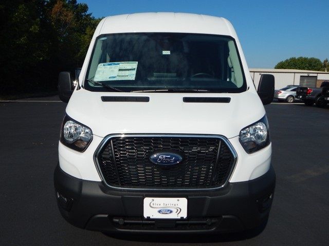 2025 Ford Transit Base