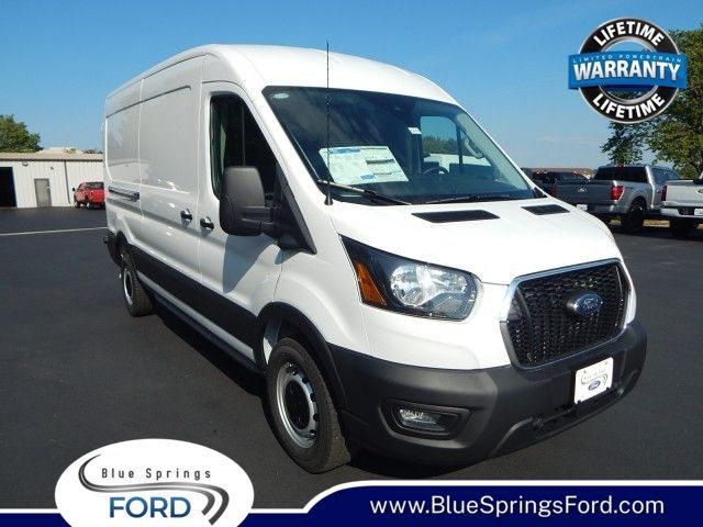 2025 Ford Transit Base
