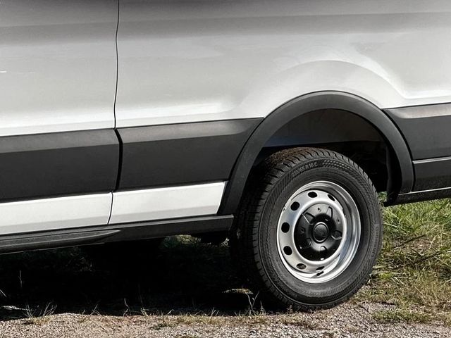2025 Ford Transit Base