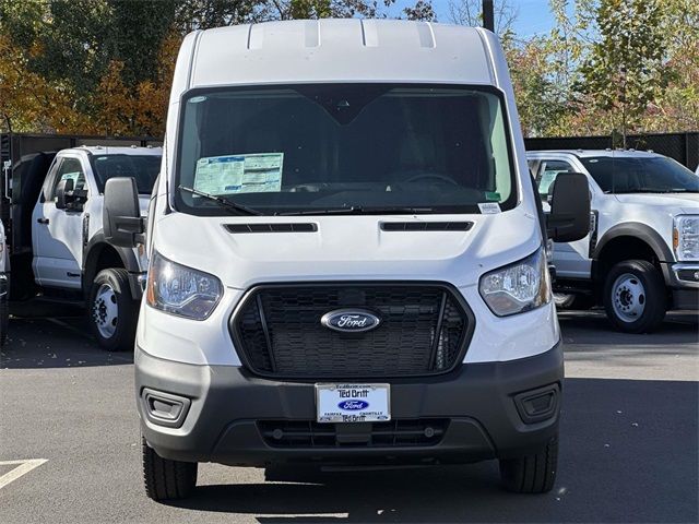 2025 Ford Transit Base