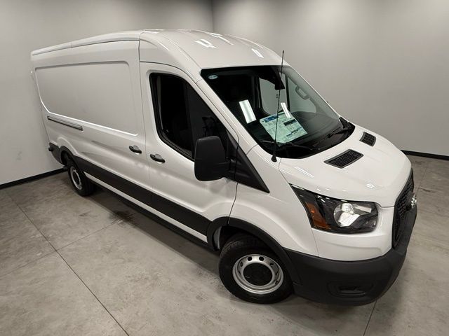 2025 Ford Transit Base