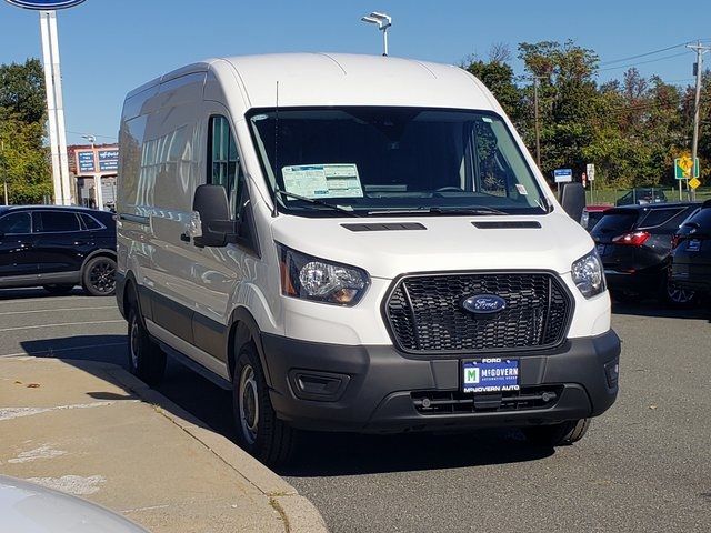 2025 Ford Transit Base