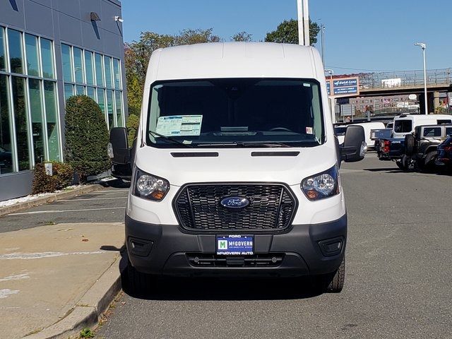 2025 Ford Transit Base
