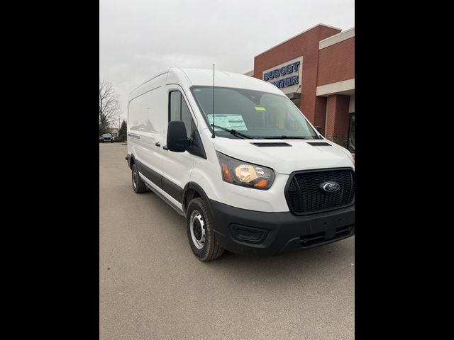 2025 Ford Transit Base
