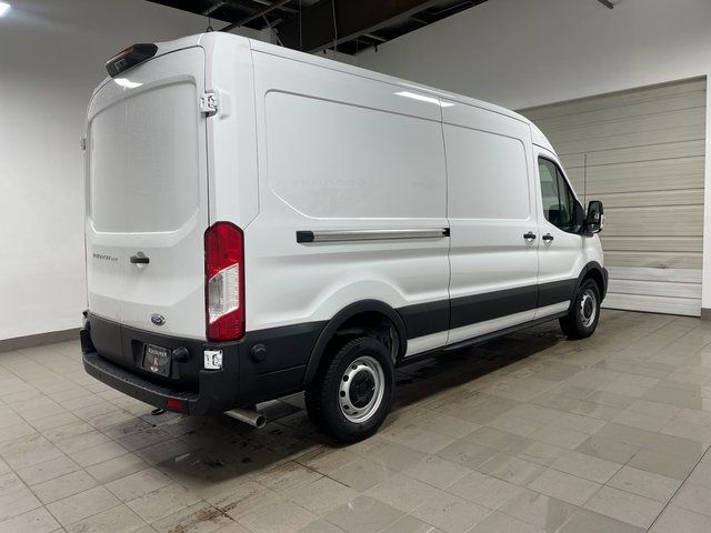 2025 Ford Transit Base