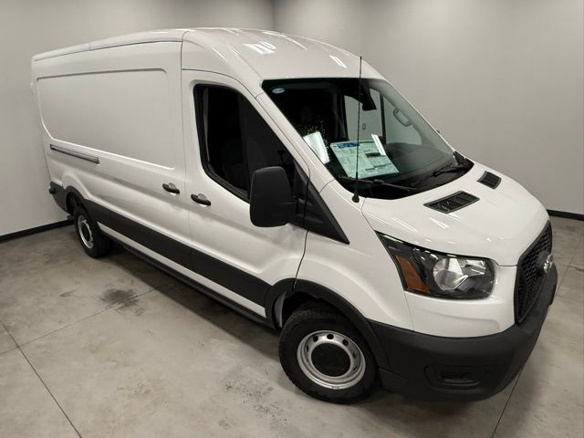 2025 Ford Transit Base