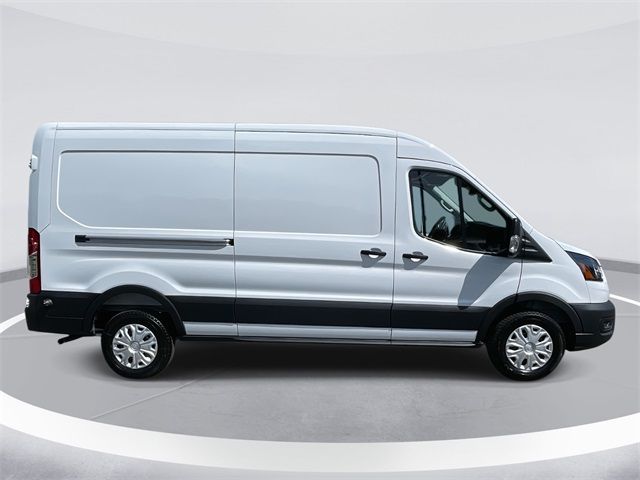 2025 Ford Transit Base
