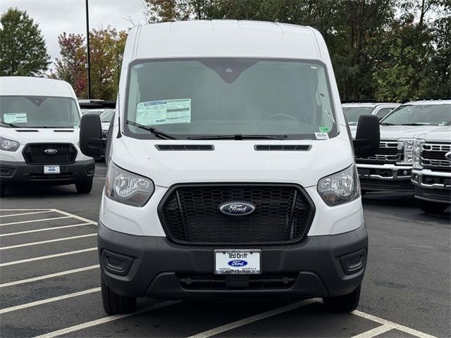 2025 Ford Transit Base