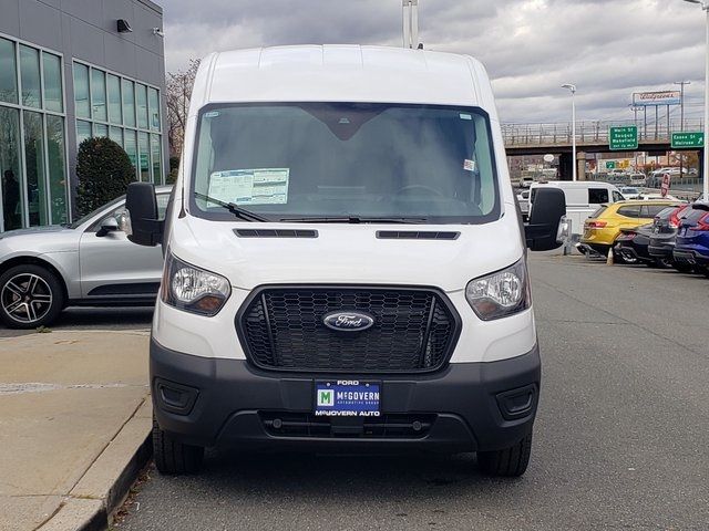 2025 Ford Transit Base