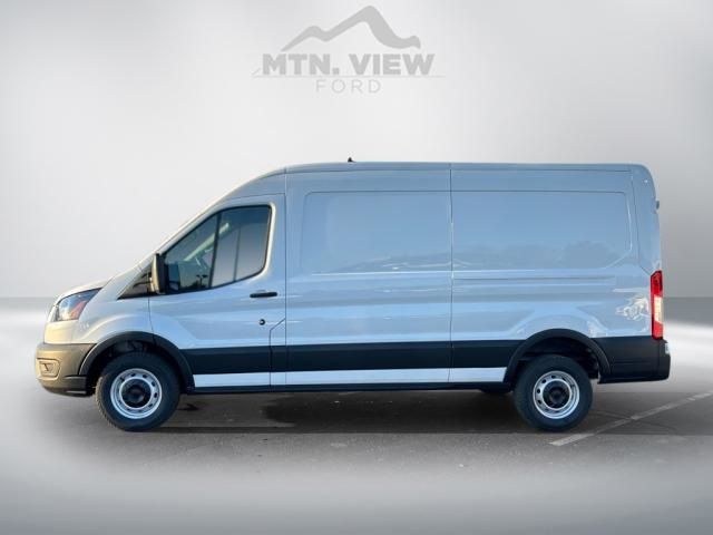 2025 Ford Transit Base