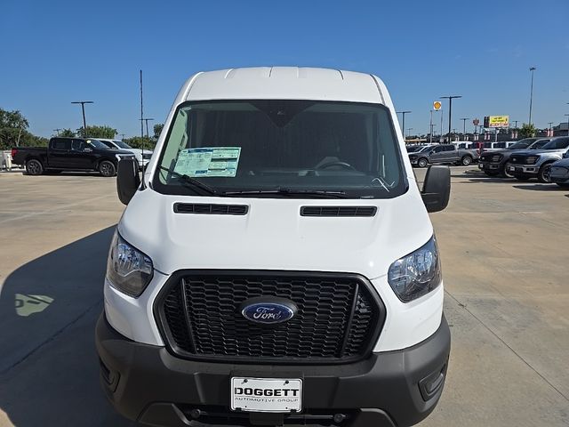 2025 Ford Transit Base