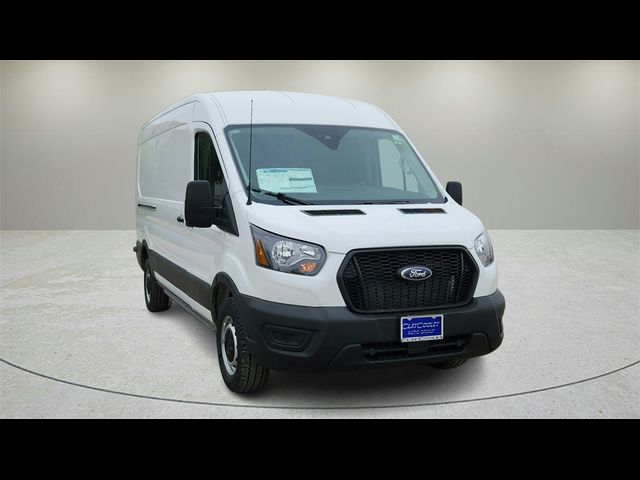 2025 Ford Transit Base