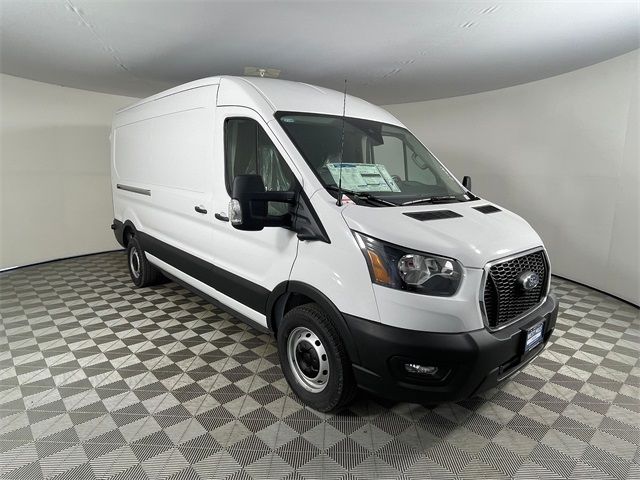 2025 Ford Transit Base
