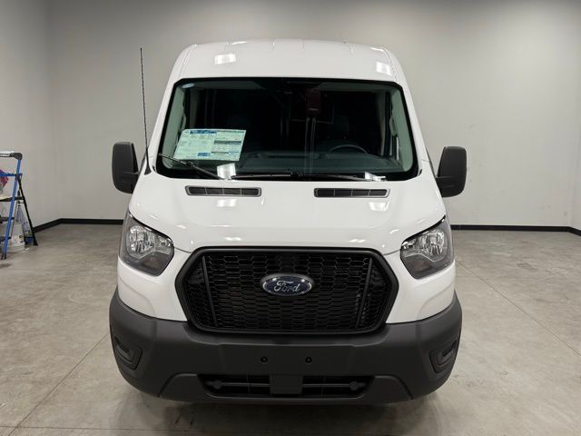 2025 Ford Transit Base