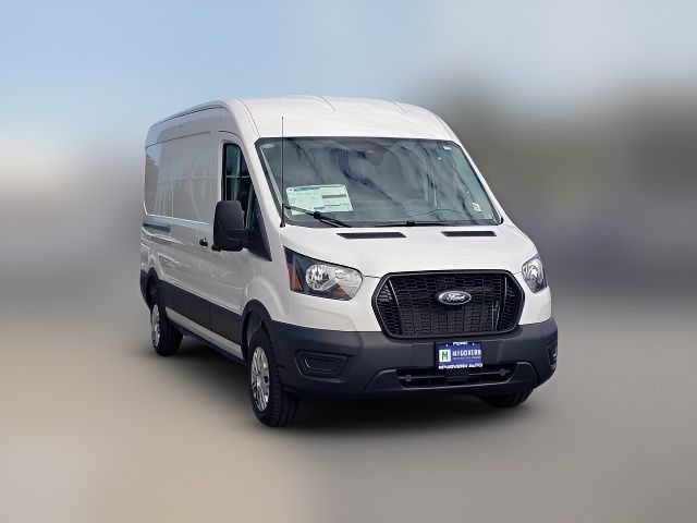 2025 Ford Transit Base