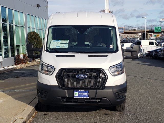 2025 Ford Transit Base
