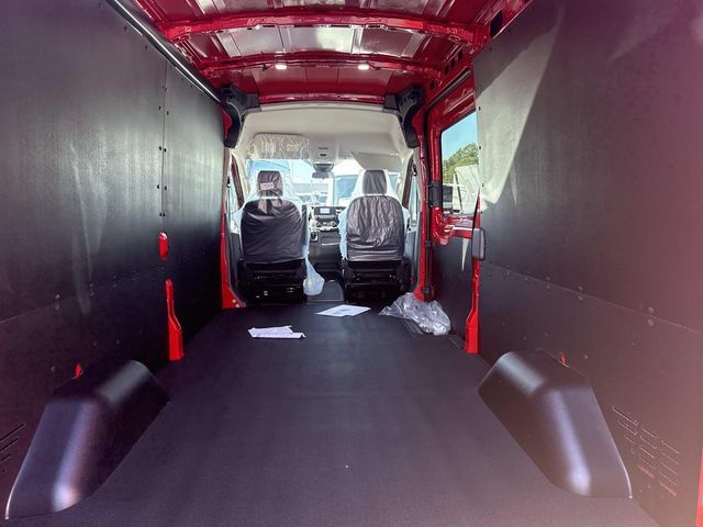 2025 Ford Transit Base