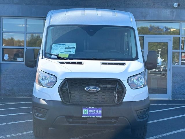 2025 Ford Transit Base