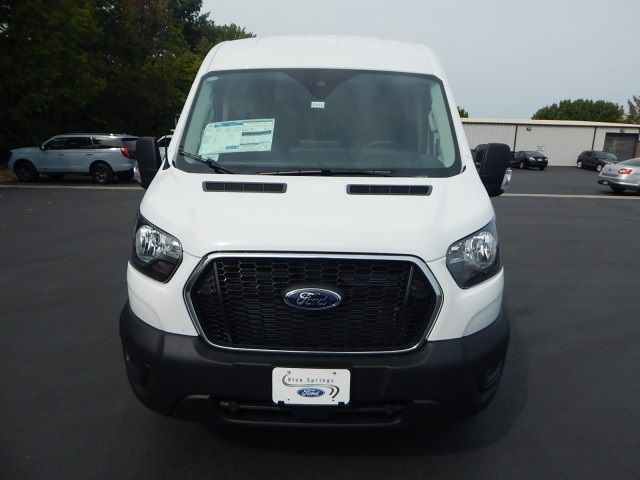 2025 Ford Transit Base