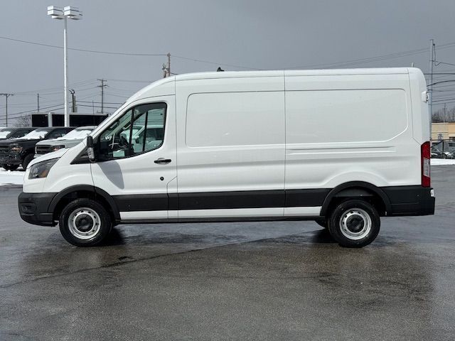 2025 Ford Transit Base