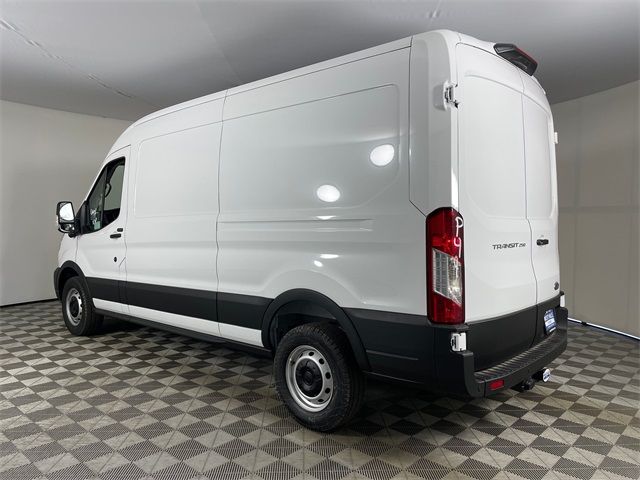 2025 Ford Transit Base