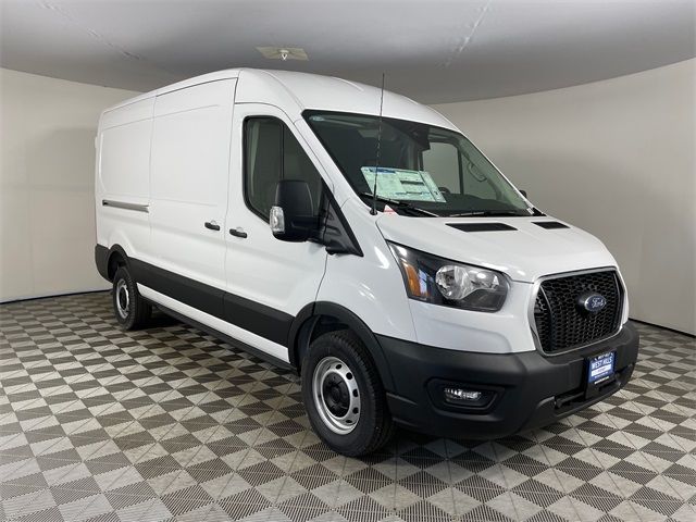 2025 Ford Transit Base