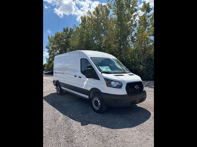 2025 Ford Transit Base