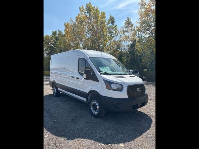 2025 Ford Transit Base