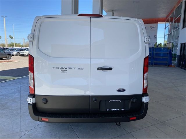 2025 Ford Transit Base