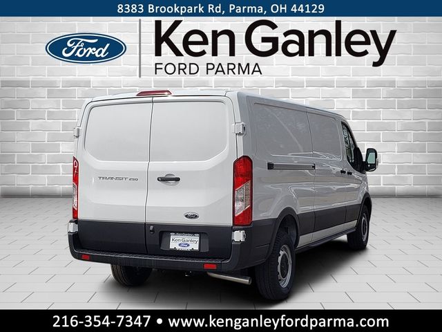 2025 Ford Transit Base